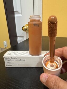 Rare Beauty Liquid Touch Weightless Foundation - shade 410N